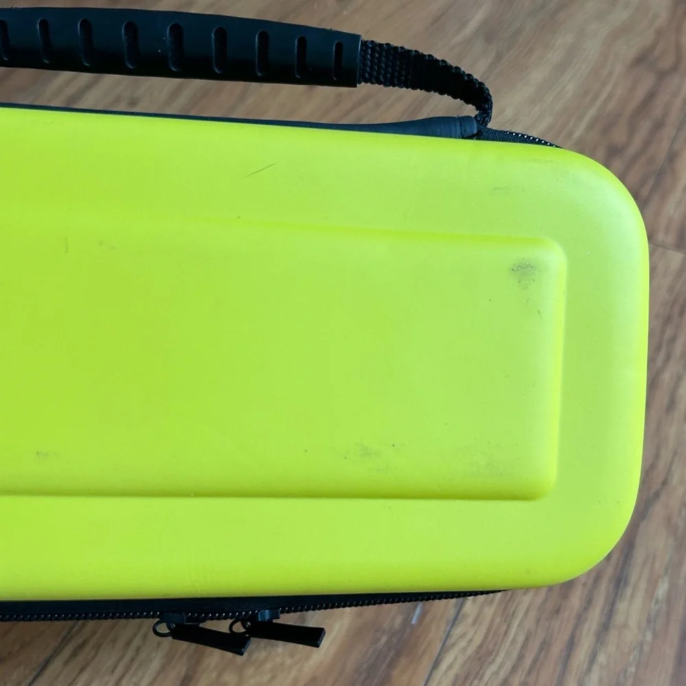 Nintendo Switch Lite Carrying Case Yellow Hard Shell Portable Travel 10 Game